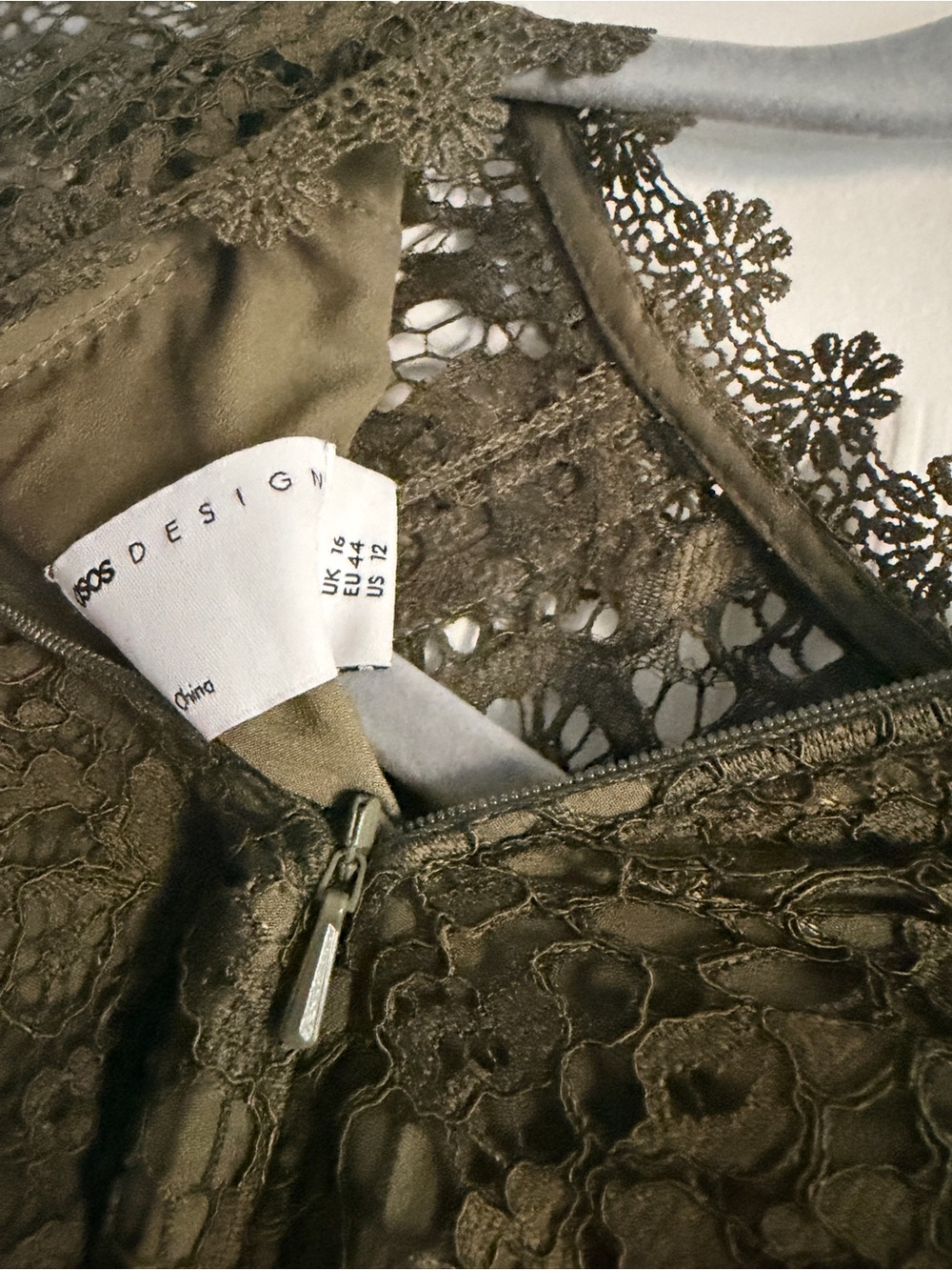 ASOS Olive Green Lace Long Sleeve Midi Dress - Picture 4 of 4